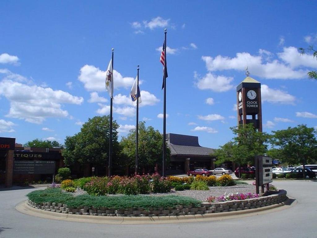 Clock Tower Resort And Conference Center - Rockford Exterior photo